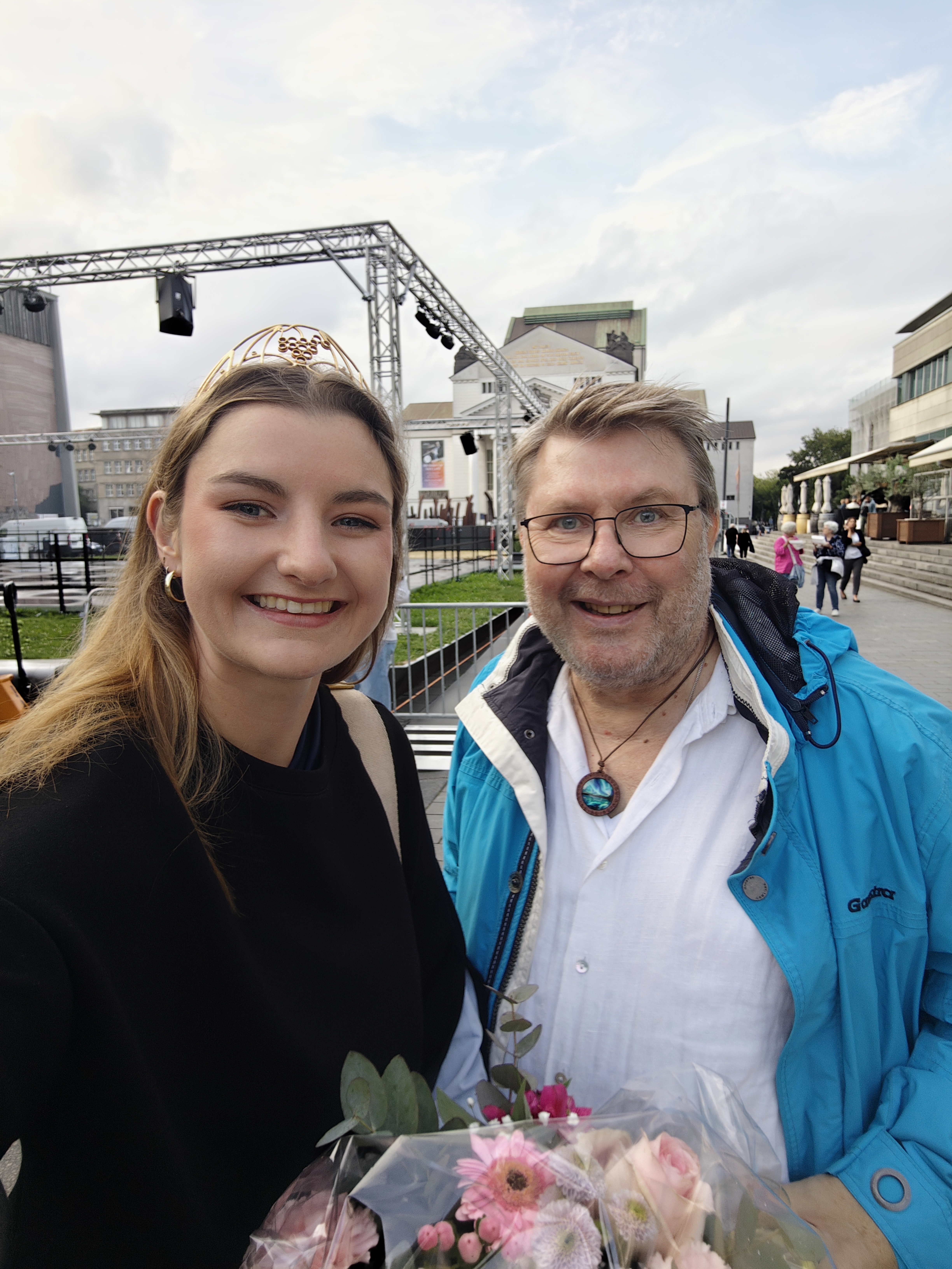 Weinprinzessin Katherina Gräff Weinprinzessin und Autor